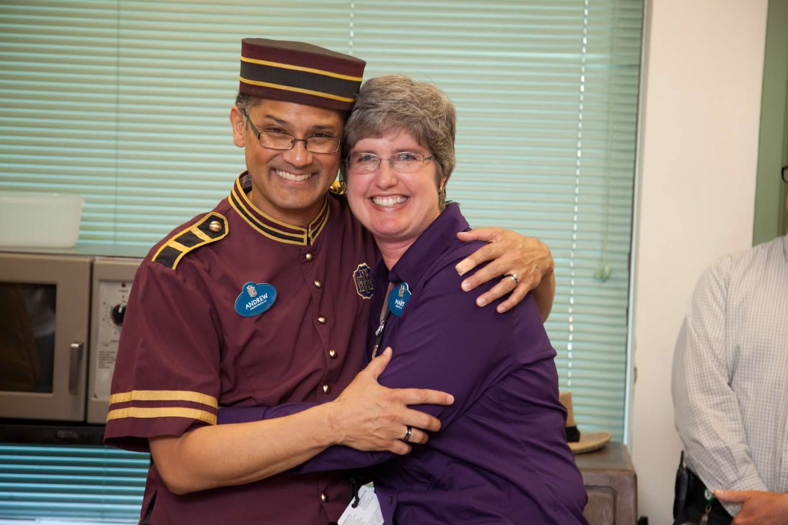Mary poses with a fellow Walt Disney Legacy Award recipient after receiving the special honor. 
